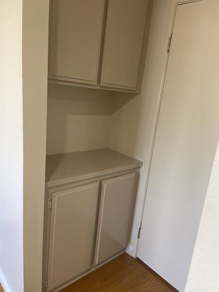 Building Photo - 524 N Maryland Ave