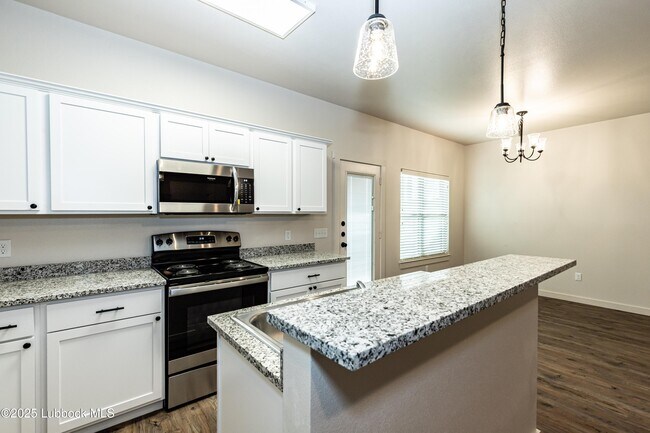 Building Photo - 2527 138th St