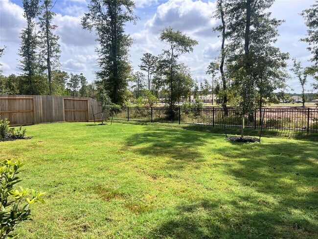 Building Photo - 8306 Boundary Waters Dr