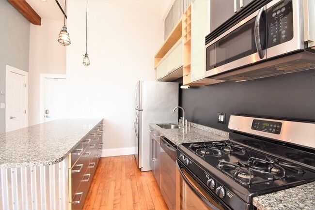 Building Photo - 275 Essex St