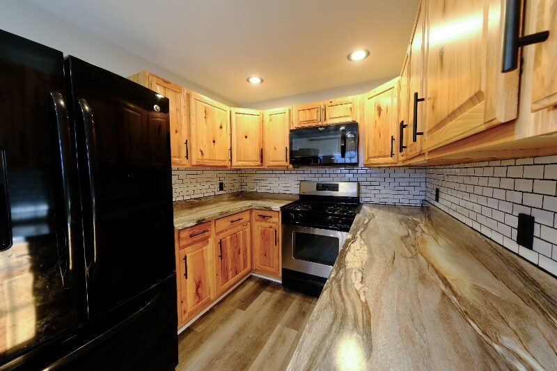 Building Photo - 246 Gorham St