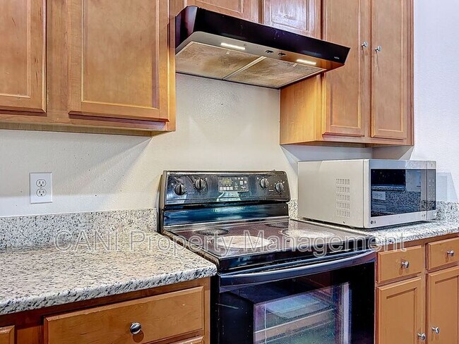 Building Photo - 3104 Conrad Ct