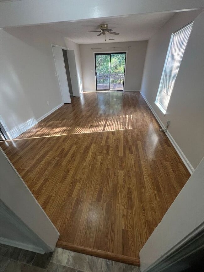 Building Photo - NOW READY!!! Cozy ranch 2 bedroom 1.5 bath...