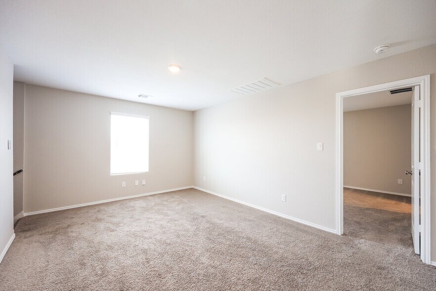 Building Photo - 14612 Greenfield Ml