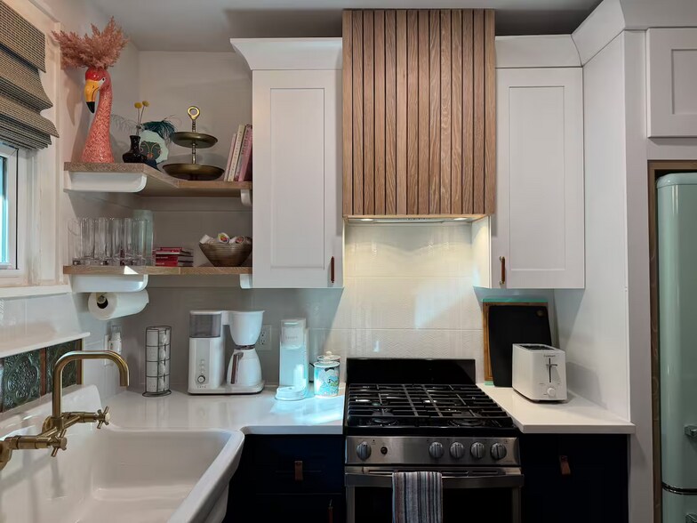 Building Photo - 116 23rd St N