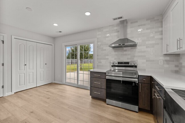 Building Photo - 3932 Chatterleigh Dr