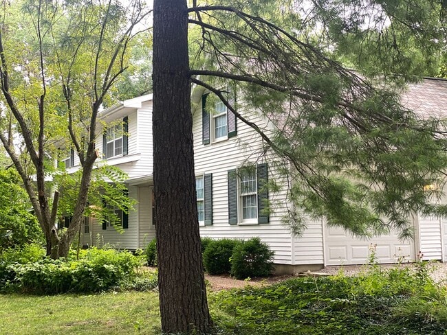Building Photo - Coming Soon!!! Beautiful, Picture Perfect ...