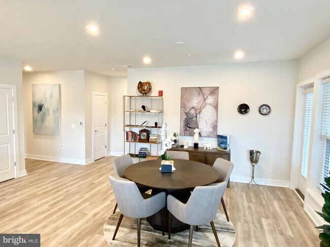 Building Photo - 106 St Ives Pl