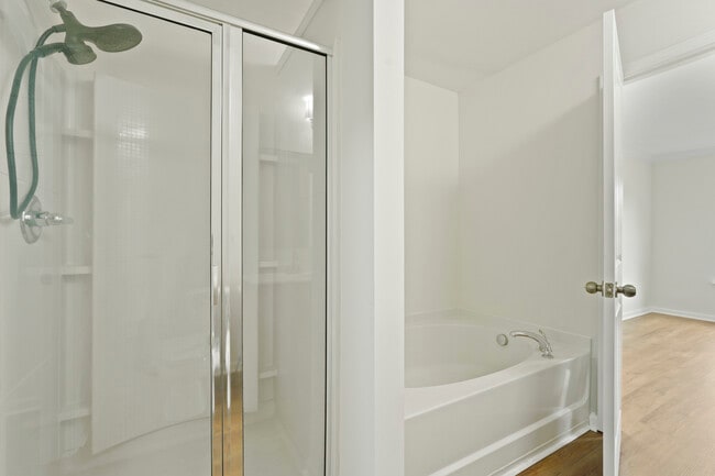 Building Photo - 3 Chandler Bluff Dr