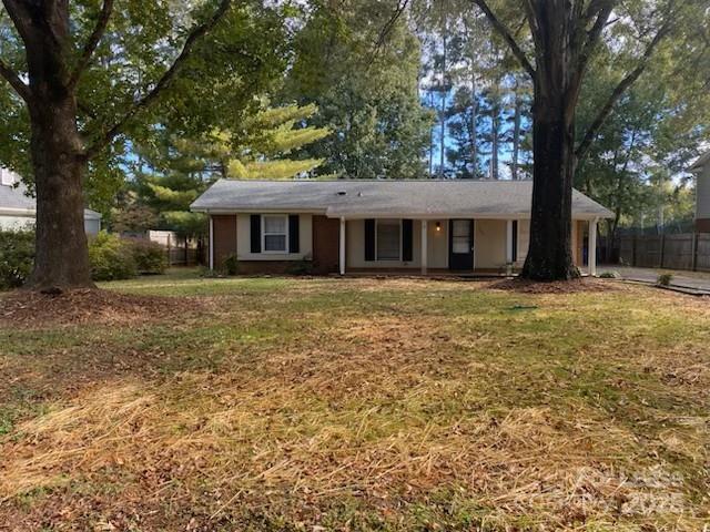 Primary Photo - 7104 Lake Dr