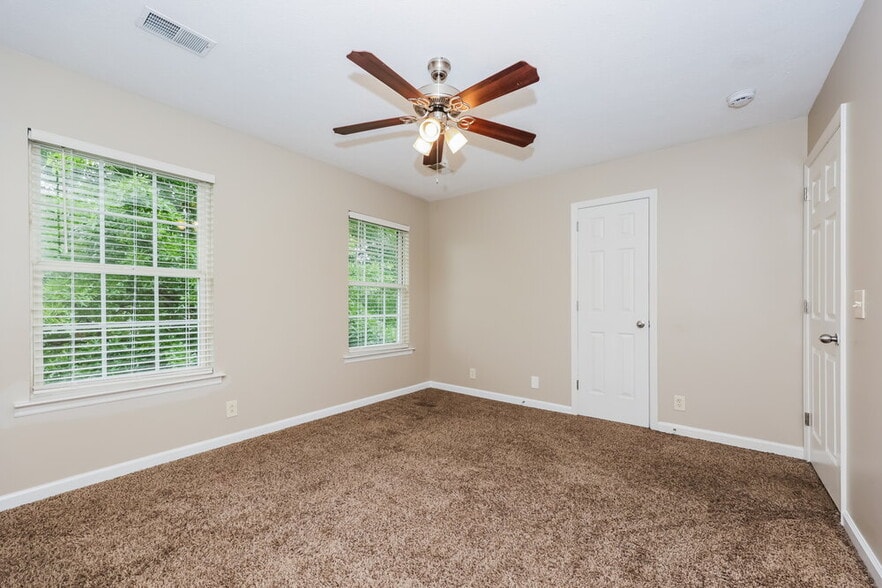 Building Photo - 603 McGivney Ct