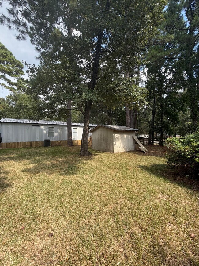 Building Photo - 15476 Esther Dr