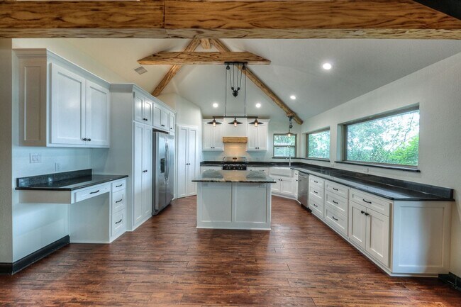 Building Photo - 10725 Joann St