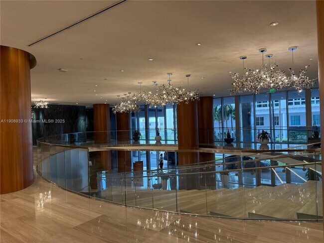 Building Photo - 488 NE 18th St