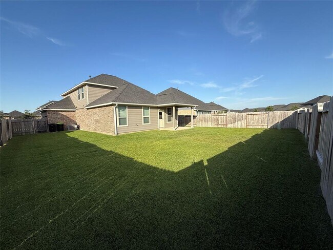Building Photo - 31407 Black Frst Xing