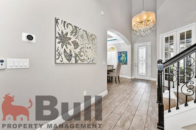 Building Photo - 8233 Canetti St