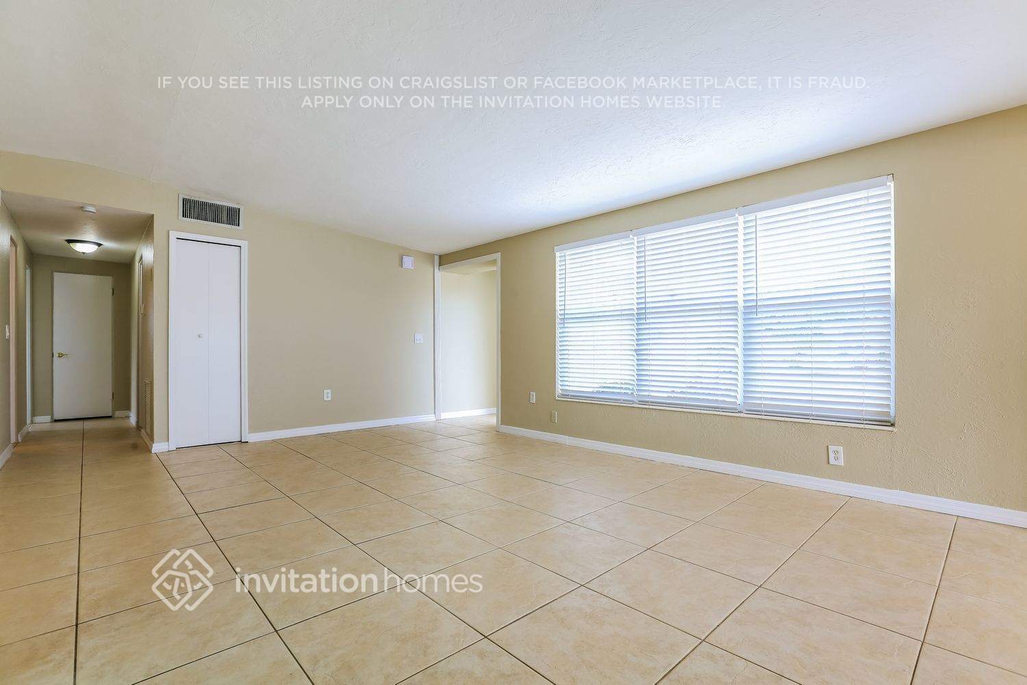 Building Photo - 6218 Nutmeg Ave