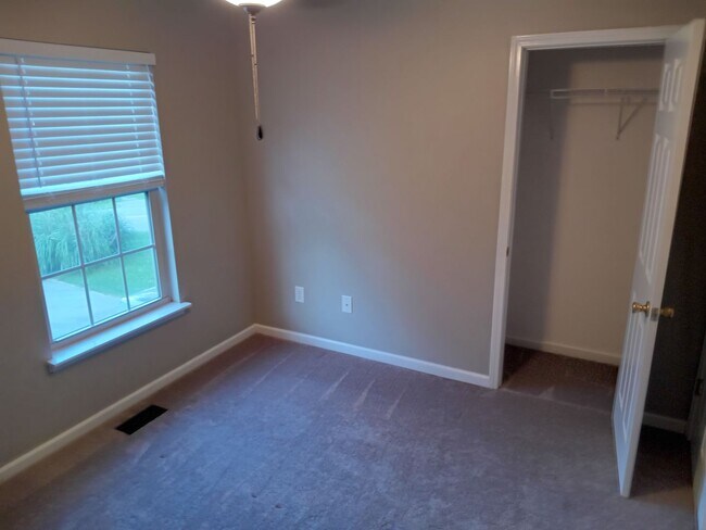 Building Photo - 514 Nunley Dr