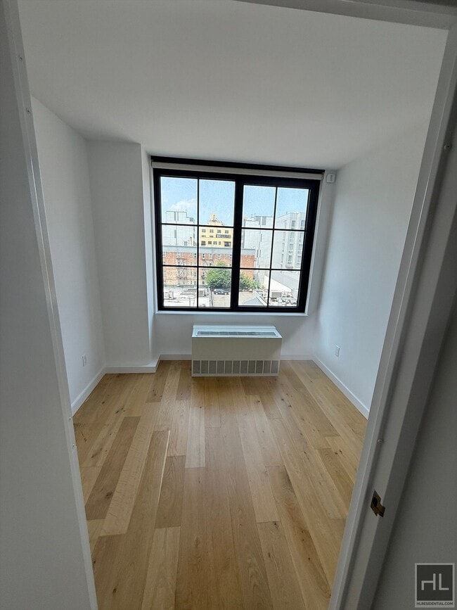 Building Photo - NORTHERN BOULEVARD