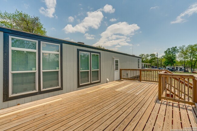 Building Photo - 71 Spanish Oak Rd
