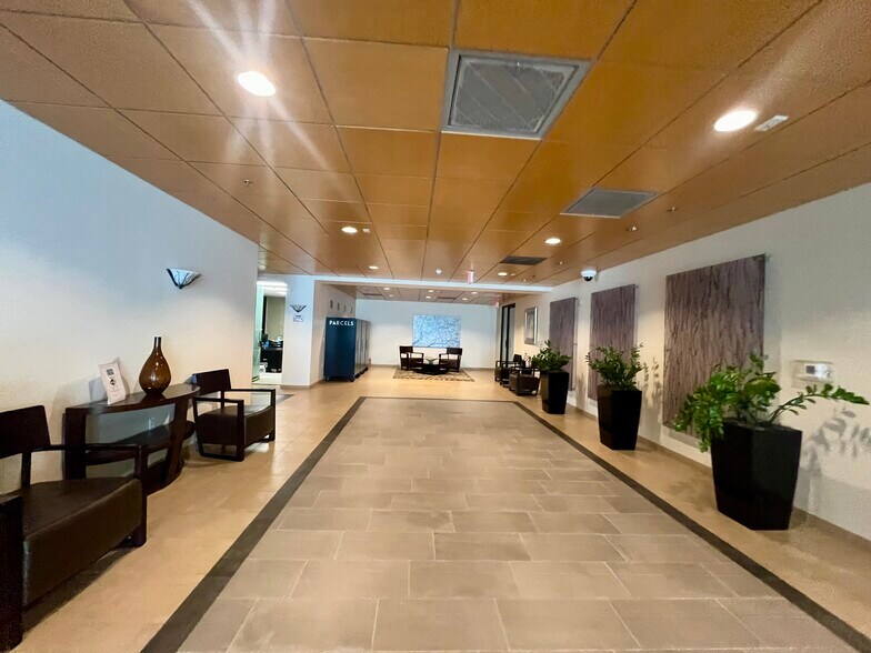 Lobby Entrance from 4th Ave - 1551 4th Ave