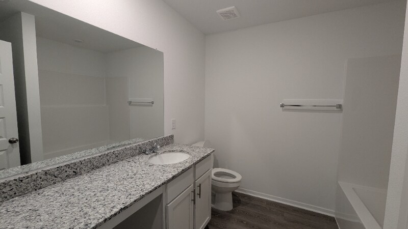 Building Photo - 1405 E Latium St