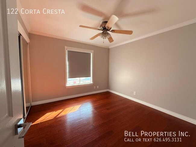 Building Photo - 122 Corta Cresta Dr