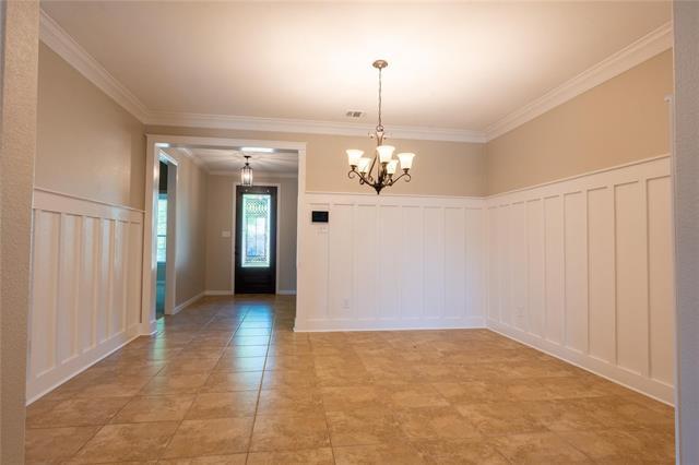 Building Photo - 1609 Clearwater Dr