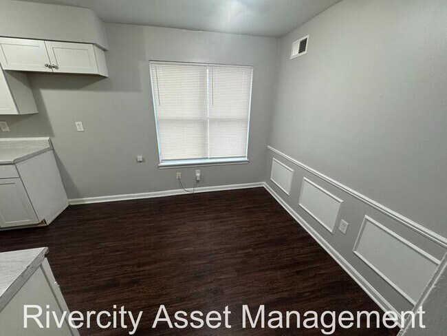 Building Photo - 3219 Holly Berry Dr