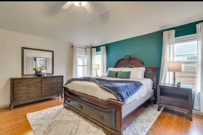 Building Photo - 1305 Marigold Way