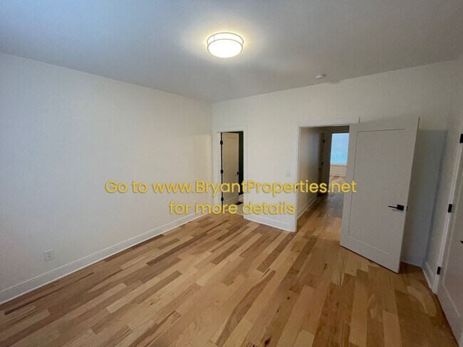 Building Photo - 1512 Yarra St