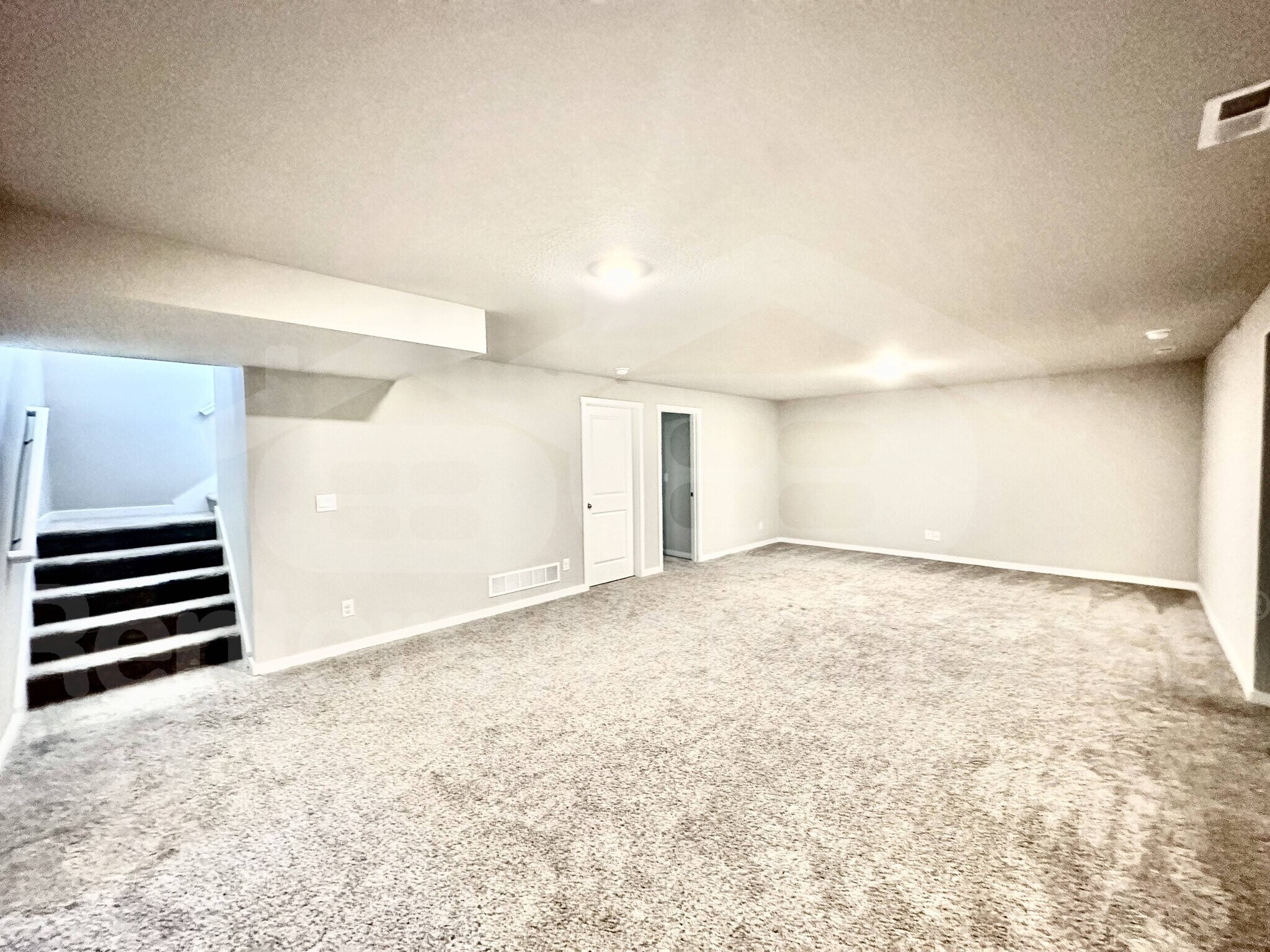 Building Photo - 2310 SW Plaza Pkwy