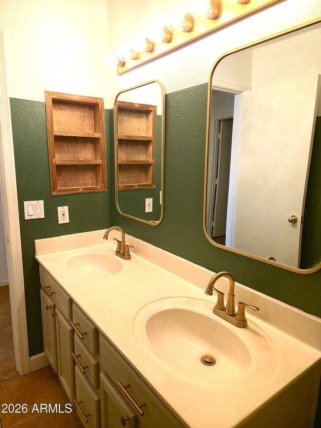 Building Photo - 9205 W Villa Rita Dr