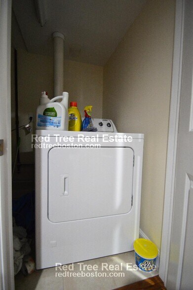 Building Photo - 222 Winchester St