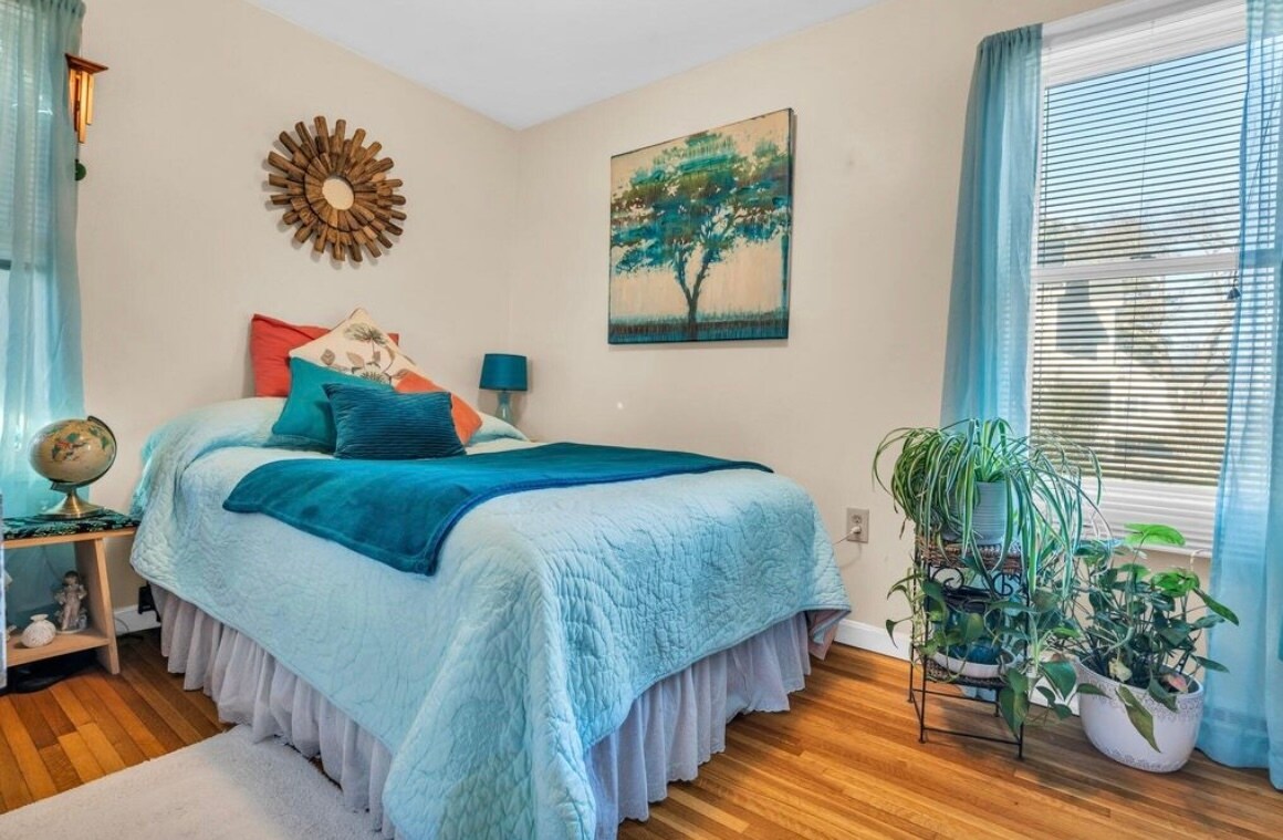 2nd bedroom - 31 Dunstan Landing Rd