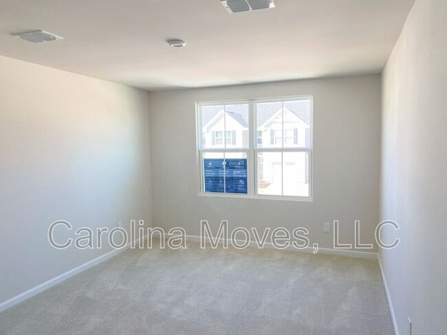 Building Photo - 156 Sarnesfield Wy