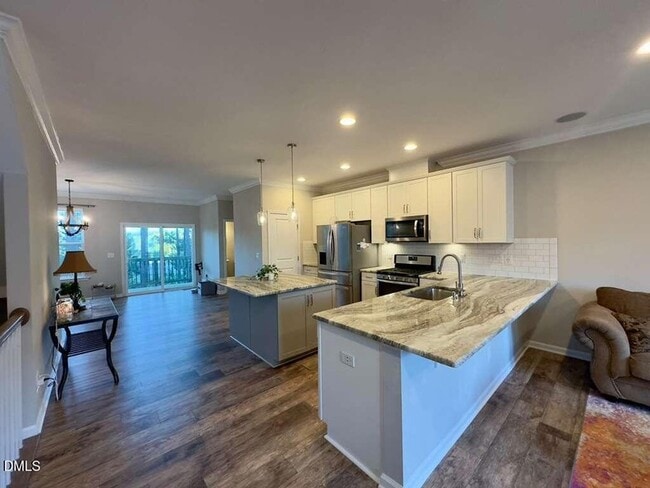 Building Photo - 2223 Chattering Lory Ln