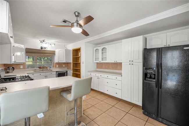 Building Photo - 3821 SW 7th Avenue Rd