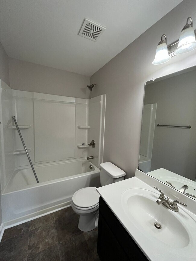 Building Photo - 369 Sam Houston Cir