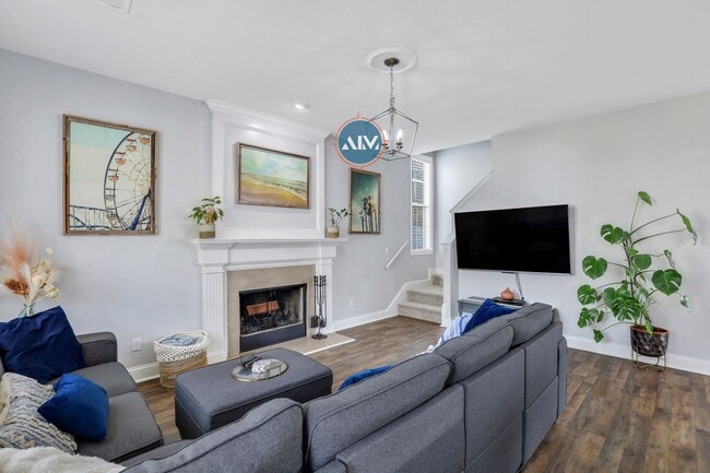 Building Photo - Stunning 3-Bedroom Home in University Park – Move-In Ready!