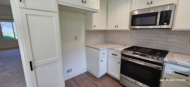 Building Photo - Orcutt Single Story Recently Updated Home with Large Yard