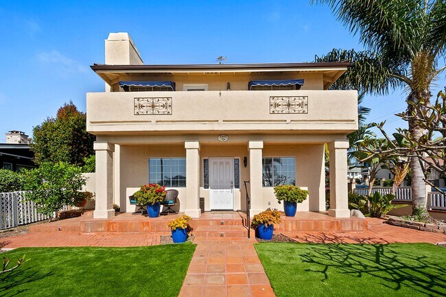 Building Photo - Ocean View La Jolla Home | 3BR + 3BA | Patio, Balcony & 2-Car Garage