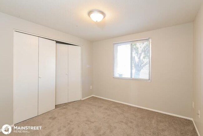 Building Photo - 4302 N 73rd Ave, Phoenix, AZ 85033