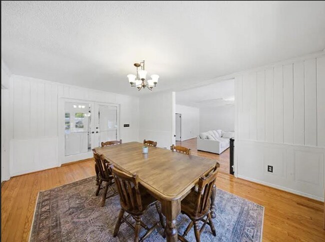 Building Photo - 311 Lockner Rd