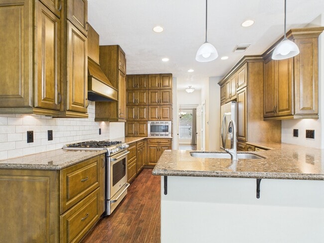 Building Photo - 5006 Fern Garden Ct