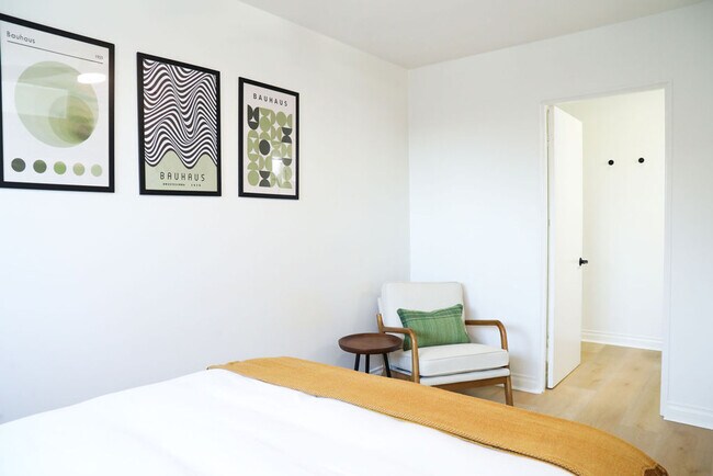 Building Photo - 1773 Torrance St