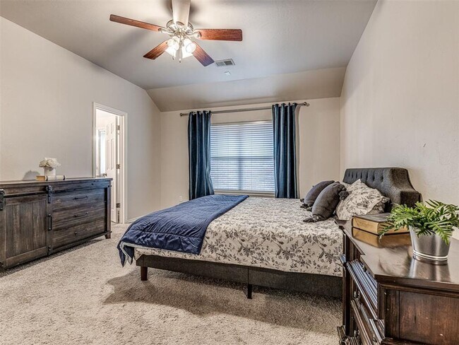 Building Photo - Gated 3 Bed 2 Bath 2 Car home of The Villa...