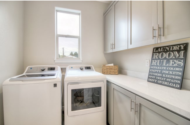 Building Photo - 288 Sunflower Ln