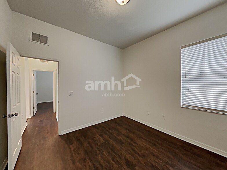 Building Photo - 1650 Papoose Way