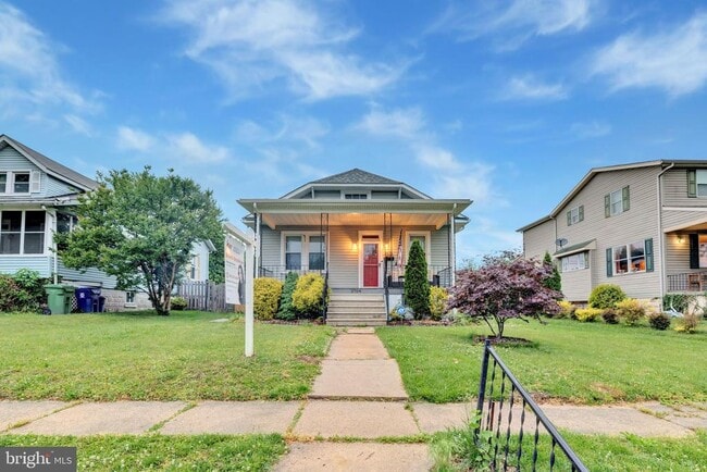 Building Photo - 3704 Coolidge Ave
